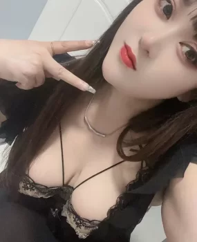 巨乳丰满小姐姐